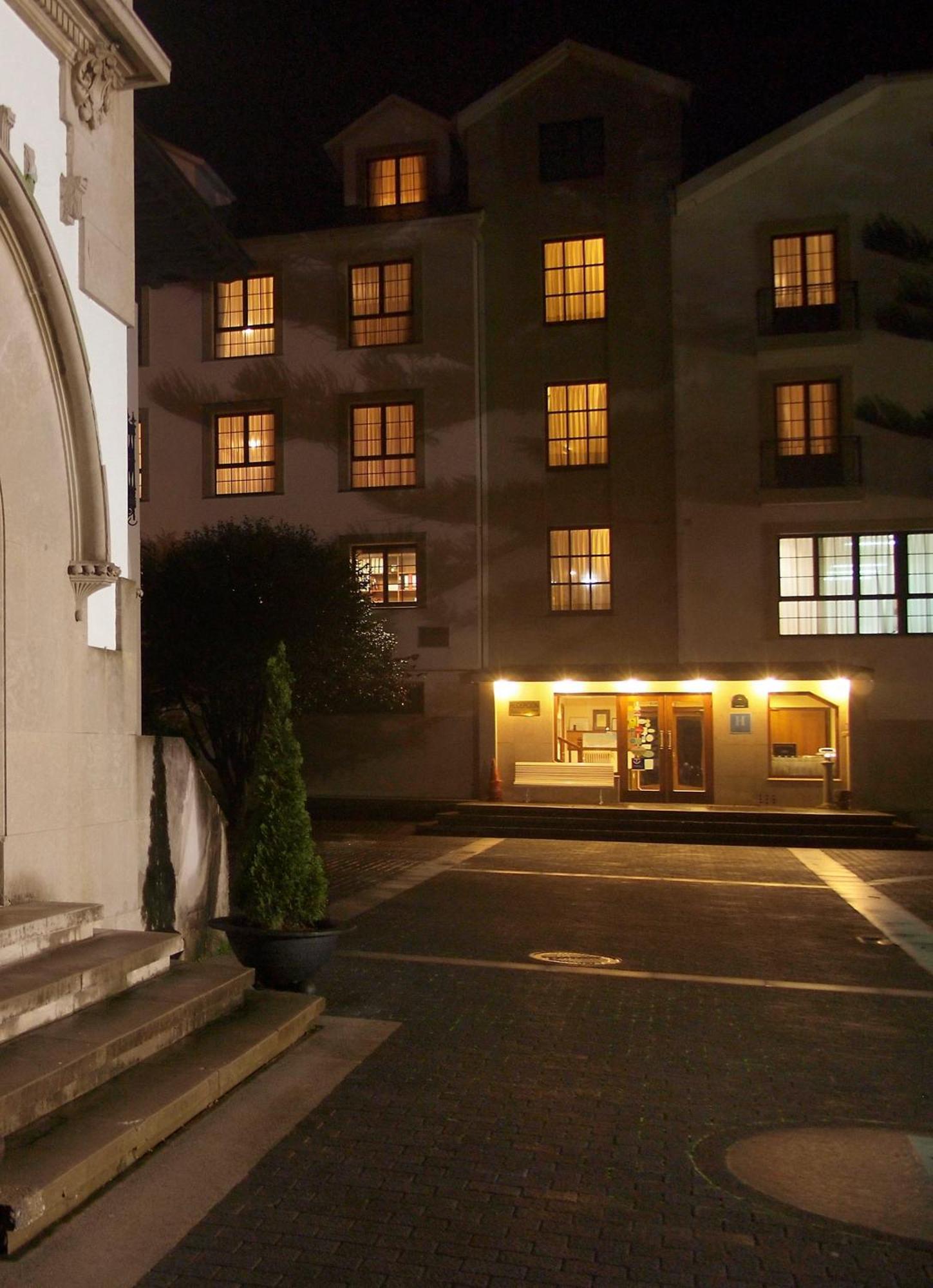 Hotel Y Apartamentos Arias 나비아 외부 사진
