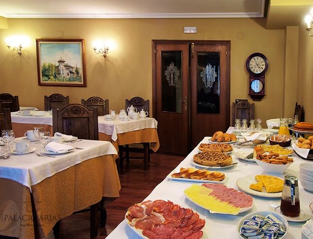 Hotel Y Apartamentos Arias 나비아 외부 사진