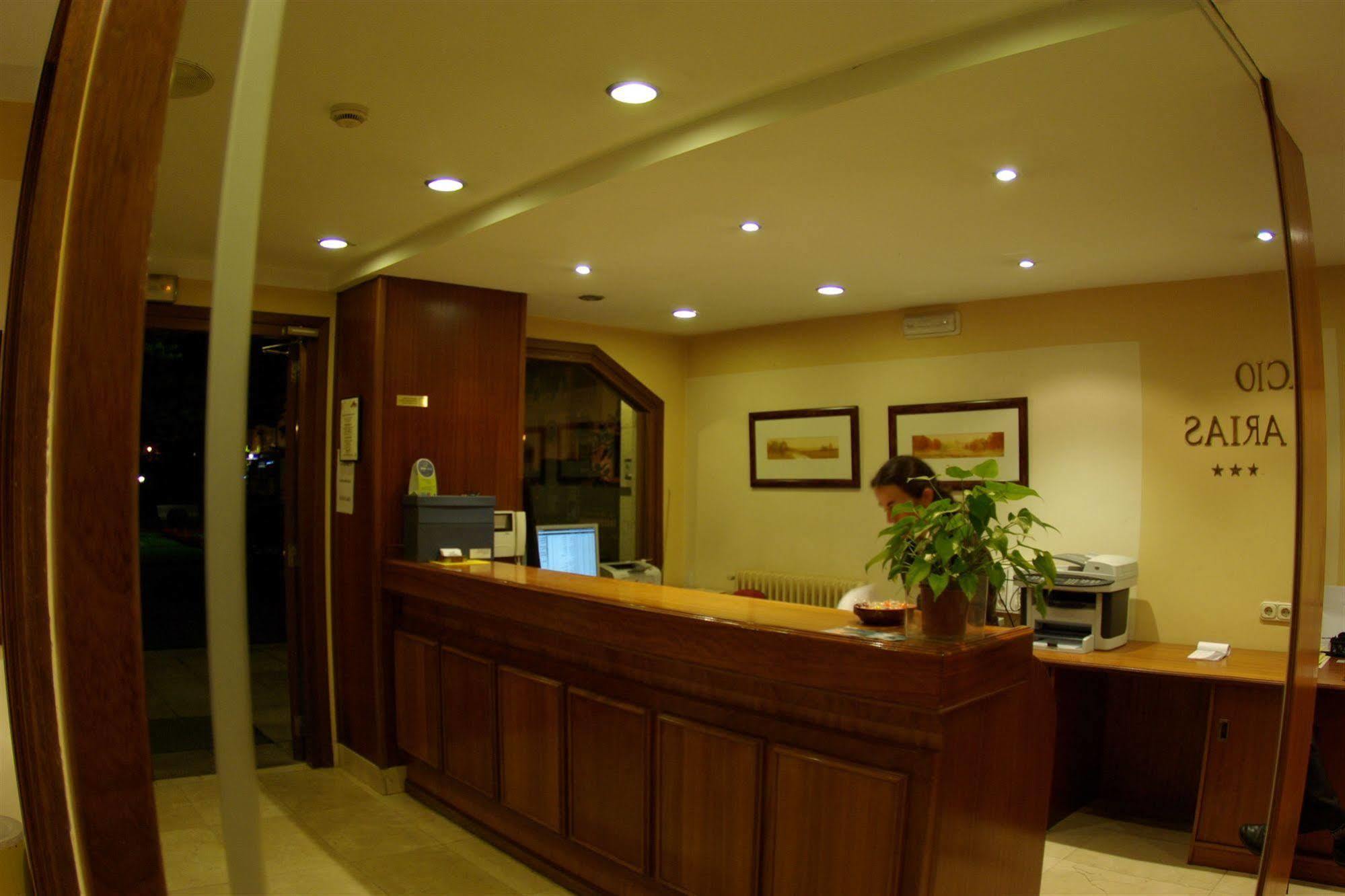 Hotel Y Apartamentos Arias 나비아 외부 사진