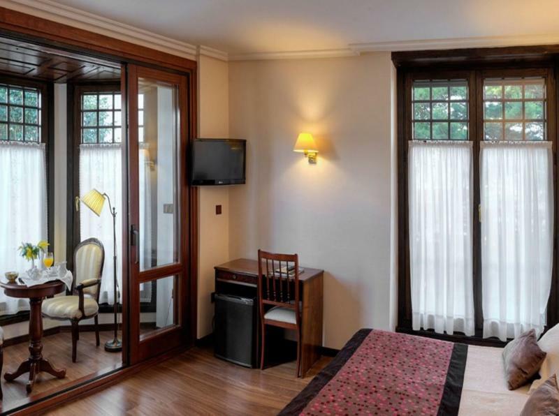 Hotel Y Apartamentos Arias 나비아 외부 사진